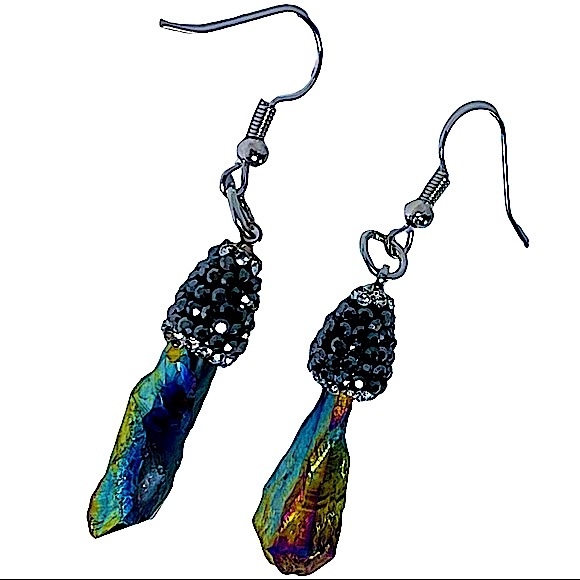 Iridescent Stone Pendants With Rhinestones earrings  NEW - Picture 2 of 6